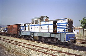 La BB no 404 à Ajaccio en 2004, dernière année pour les trains de marchandises.