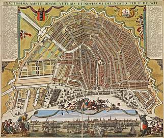 Singelgracht on an upside-down map of c. 1700 (curvy canal along the ramparts)