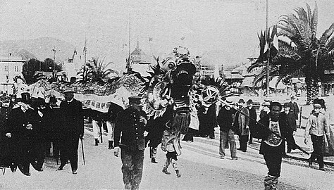 Procession cochinchinoise du dragon