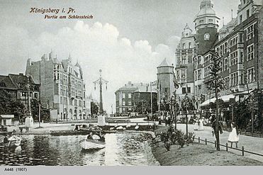 Southwest corner of the Schlossteich, with Münzplatz behind