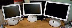 iMac G4 v 15palcové, 17palcové a 20palcové verzi