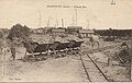 Déblaiement des ruines de l'église vers 1919.