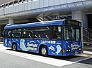 京浜急行バスの送迎車（イルカ柄）