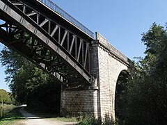 Pont sur le canal d'Orléans, à Mardié.