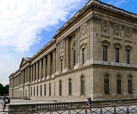 Barockportikerna i Louvrens pelargång (Paris)