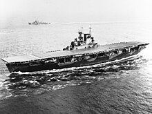 USS Wasp (CV-7) выходит на Хэмптон-роуд 26 мая 1942 года. Jpg