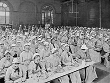 Dinnertime at St Pancras Workhouse, London, 1911 Women mealtime st pancras workhouse.jpg