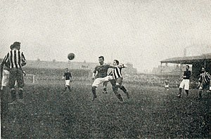 Halbfinale im FA Cup 1905/06 im Victoria Ground zwischen Newcastle United und Woolwich Arsenal (2:0) am 31. März 1906