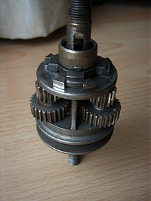 Compound planets of a Sturmey-Archer AM bicycle hub (ring gear removed) 1948amhub.jpg