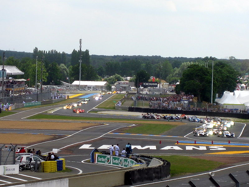 File:Le Mans 2008 Rolling start.jpg