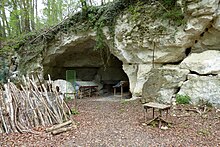 Grotte du maquis de Plainville.