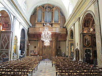 The nave and tribune with the grand organ