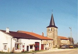 The church and surroundings in Peuvillers