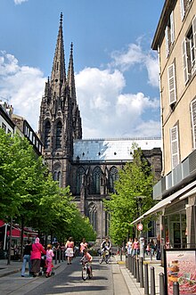 La cathédrale, place de la Victoire