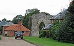 Restaĵoj de Butley Priory proksime de Abbey Farm (geografo 2578345).jpg