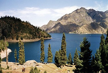 375px-Tianchi_Lake.jpg