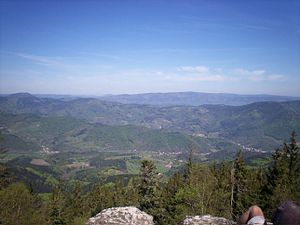 Vue sur Lièpvre, l'entrée de Rombach-le-Franc,et Musloch depuis le rocher du reptile  au Taennchel