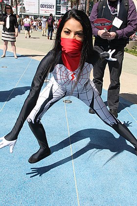 Cosplay de Silk, lors de la WonderCon en 2015