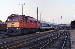 Személyvonat Celldömölk állomáson 1994-ben
