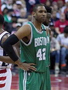 Horford in 2017 Al Horford (cropped).jpg