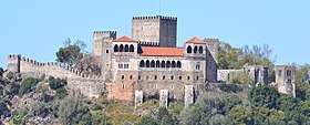 Castelo de Leiria visto da Encarnacao (обрезано) .jpg