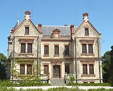 埃斯帕鲁城堡（法语：Château de l'Esparrou）
