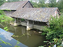 Le lavoir sur la Marconne à Dissé-sous-le-Lude.