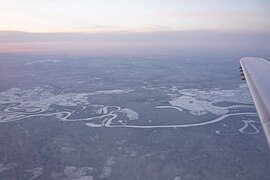 Méandres de la rivière Sysola, près du village d'Yb.