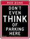 Un panneau annonçant dans New York un énigmatique : « Don't even think of parking here », NYCDOT.