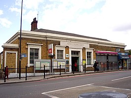 New Cross Gate station.jpg