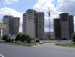 Новостройки на Павловском тракте в районе пересечения с улицей Малахова