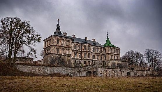 Castle in the evening, Pidhirtsi