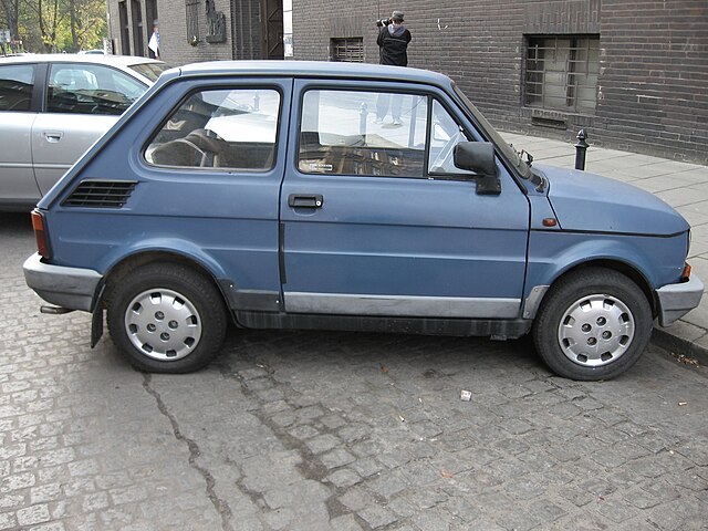 FilePolski Fiat 126 BIS on Pomorska street in Krak w 