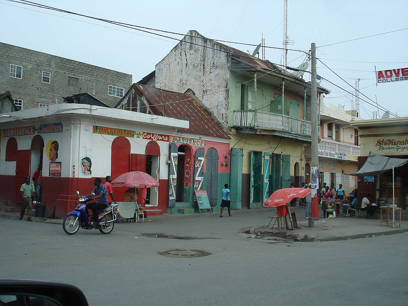 File:Street view in Cap Haitien, Haiti.jpg