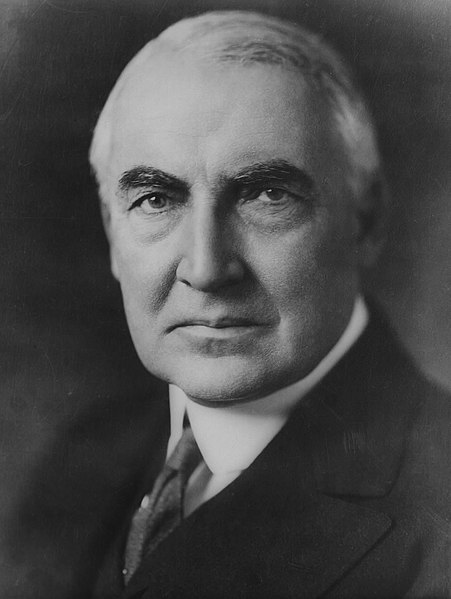 http://upload.wikimedia.org/wikipedia/commons/thumb/8/87/Warren_G_Harding_portrait_as_senator_June_1920.jpg/451px-Warren_G_Harding_portrait_as_senator_June_1920.jpg