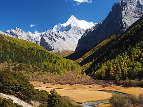 Хребет Шалулишань, гора Чанадордже (5958 м)