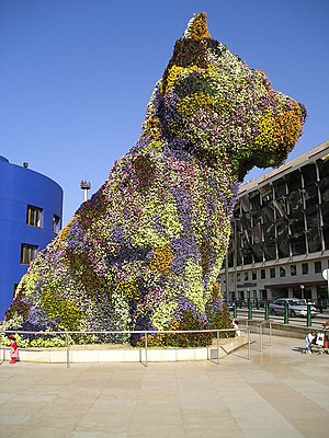 Jeff Koons' sculpture Puppy, a 12 metres high ...