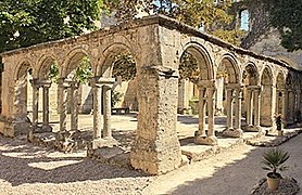 Le cloître des Cordeliers