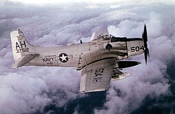 Douglas A-1H Skyraider, joka operoi vuonna 1966 USS Oriskanyilta.