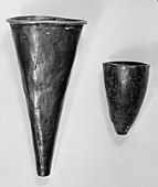 Indian cupping horns of horn and copper Wellcome M0020070.jpg
