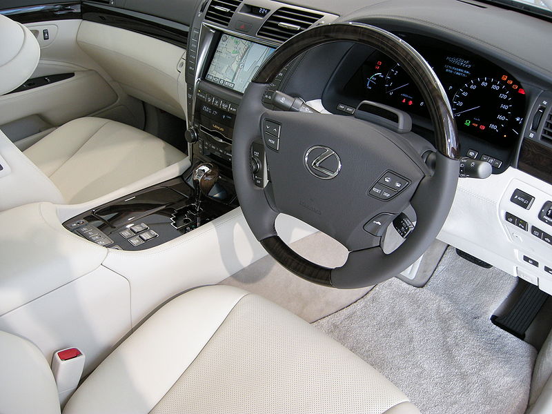 Lunggo Mojok Lexus Ls600 Interior