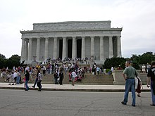 Лестница Мемориала Линкольна, место происшествия, снято в июле 2004 года.