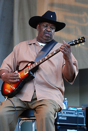 Magic Slim performs at the 25th Annual Chicago...