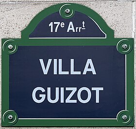 Voir la plaque.