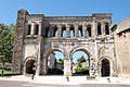 De Porte de Saint André in Autun, Frankrijk, is een Romeinse stadspoort gebouwd in de 3e eeuw n.Chr.