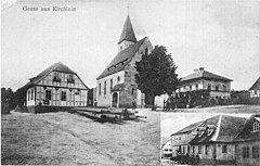 Postkarte des Dorfplatzes von Kirchlein um 1920. Gut zu sehen ist in der Bildmitte der Nachfolgebau der alten Pfarrkirche