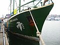 La Rainbow Warrior II ormeggiata nel porto di Genova nel 2007