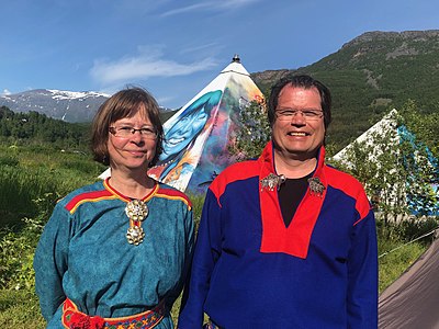 Wikimedia Norge made in partnership with Wikitongues a Northern Sámi language recording of staff from Divvun at UiT The Arctic University of Norway at Riddu Riđđu festival 2019.
