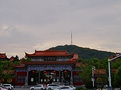 開福寺と大蜀山