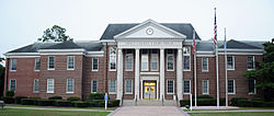 Bryan County Courthouse, Pembroke, GA, US.jpg